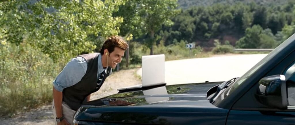 What is an investment banker?